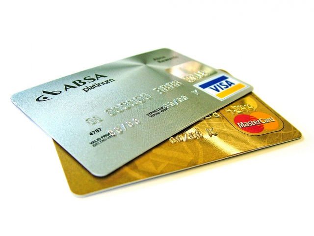 How many credit cards do you currently use or plan to use?