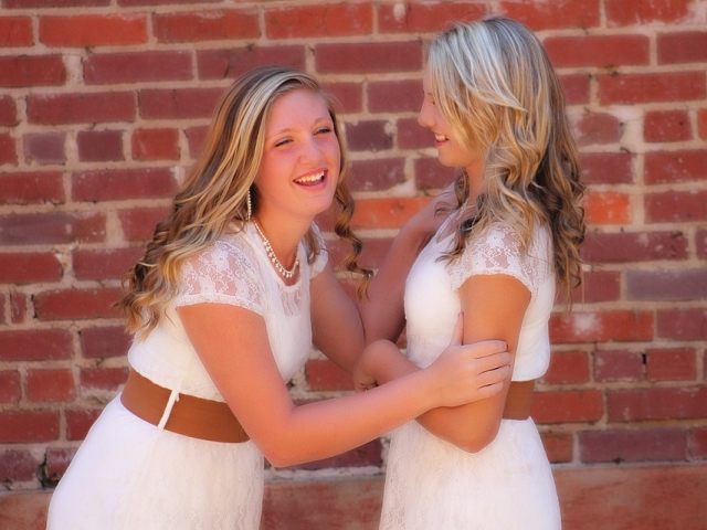 Have you and your best friend (or friends) ever been mistaken as being sister?