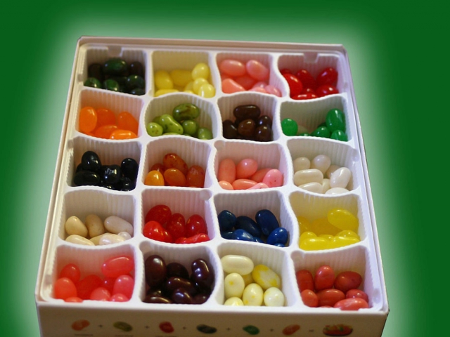 How many jellybeans are in this box at a glance?